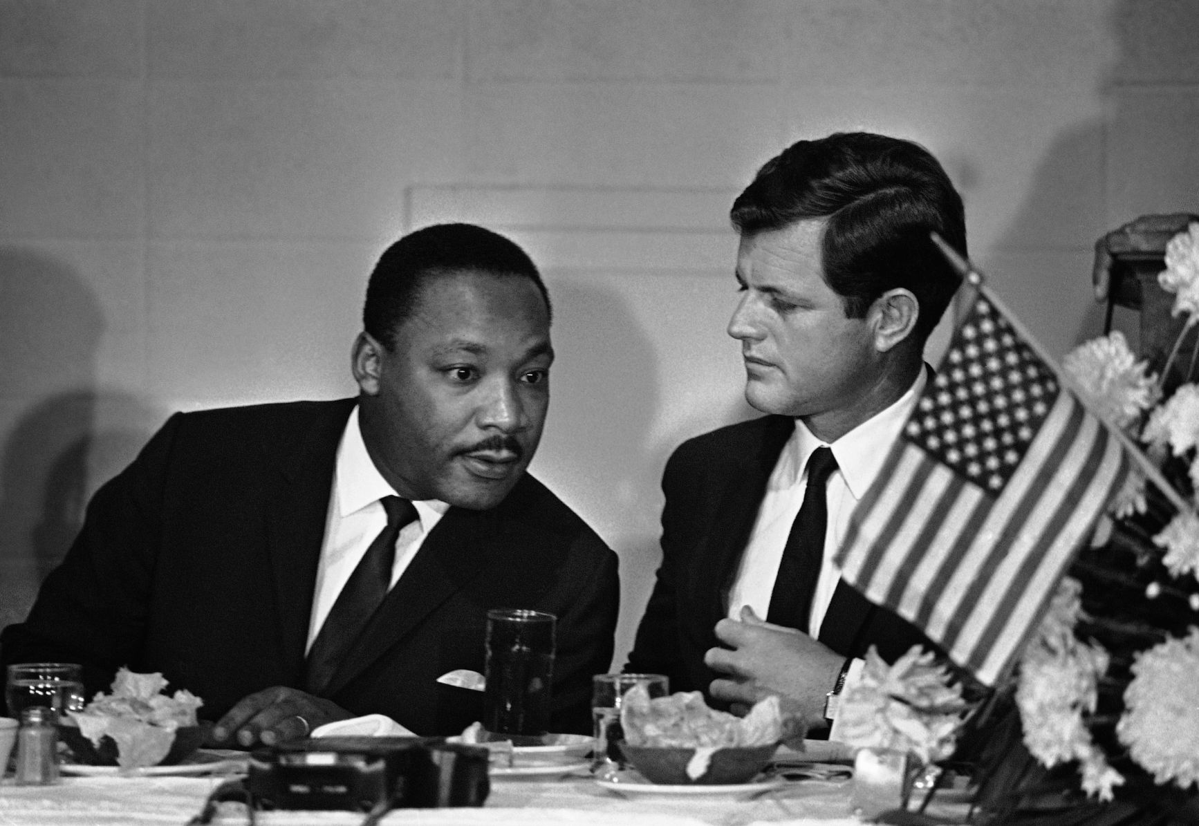 Aug. 8, 1966